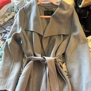 Tahari Women’s Wool Blend Coat size XL- Beautiful Blue color